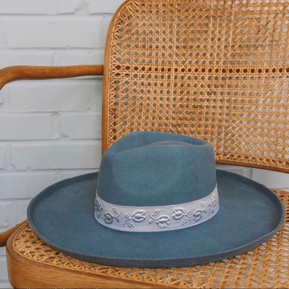 Olive & Pique Alondra Blue Wide Brim Felt Hat - Picture 1 of 5